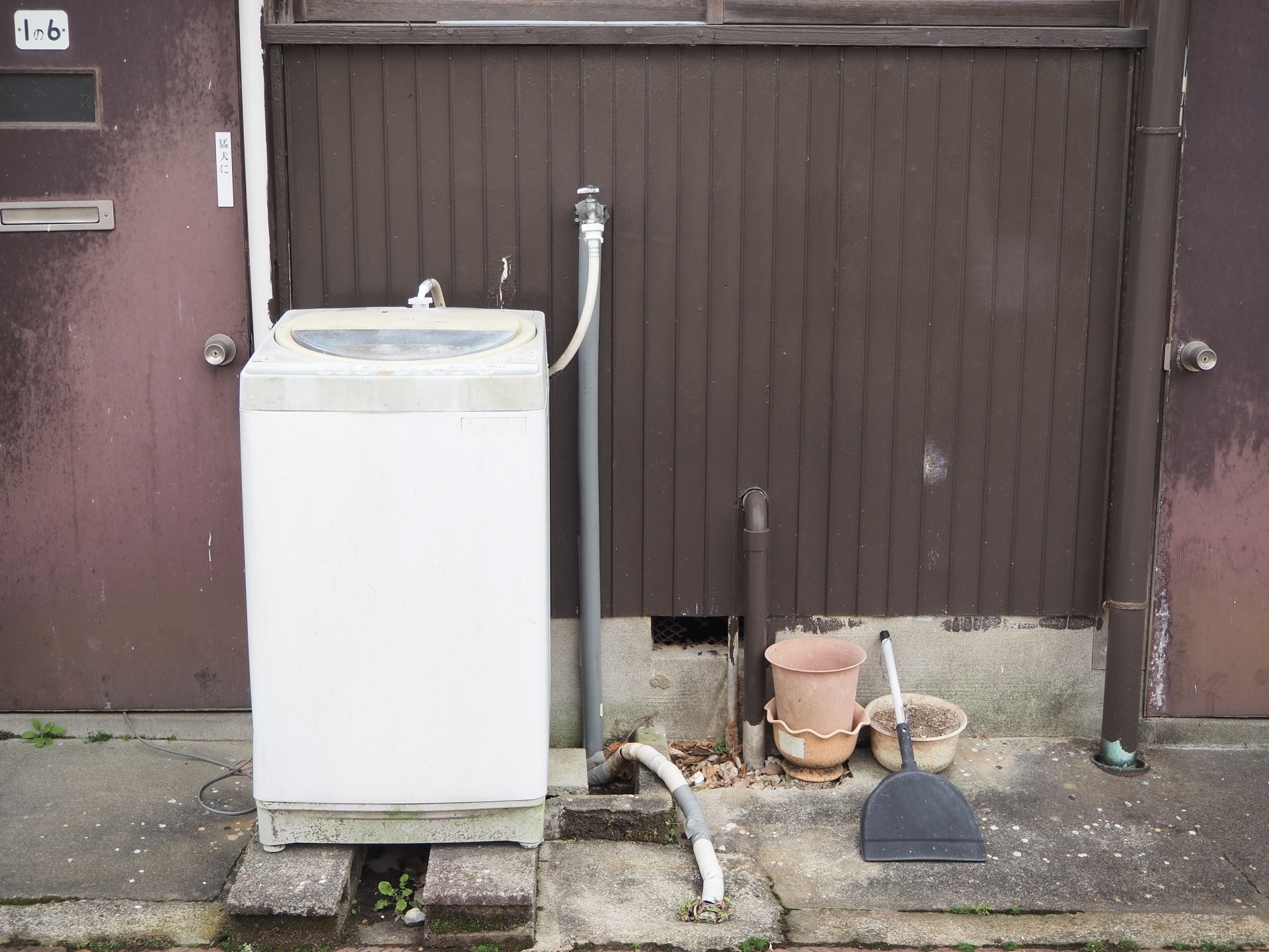 共益費に水道代を含めるメリットと注意点｜相場・消費税・滞納対策を解説