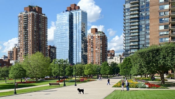 Comprendre la Détérioration des Bâtiments Liée à l'Âge et ses Impacts